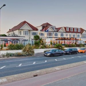 Roslin Beach Hotel Front