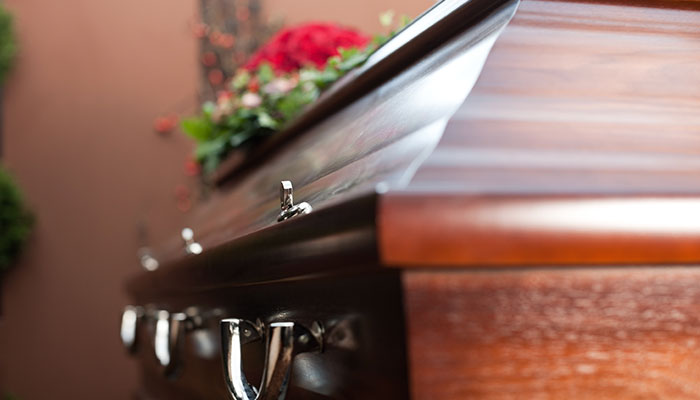 when to call the funeral director